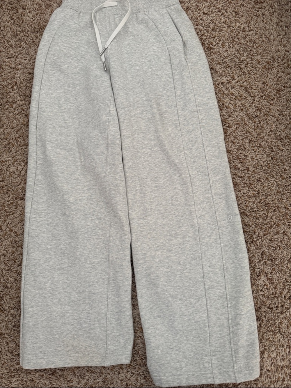 Lululemon - Scuba Mid- Rise wide leg pants.